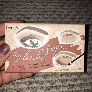 Benefit Contour Eyeshadow Kit